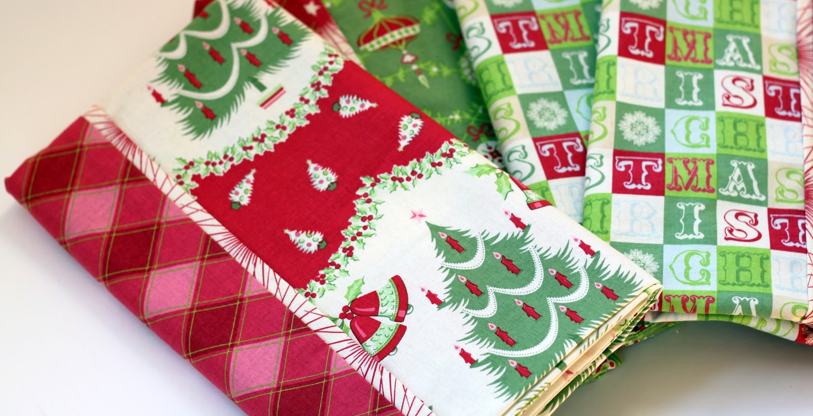 DIY Christmas Pillowcases The Cottage Mama
