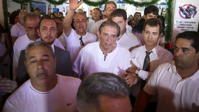 João de Deus corre risco de morrer se aneurisma se romper, diz médico