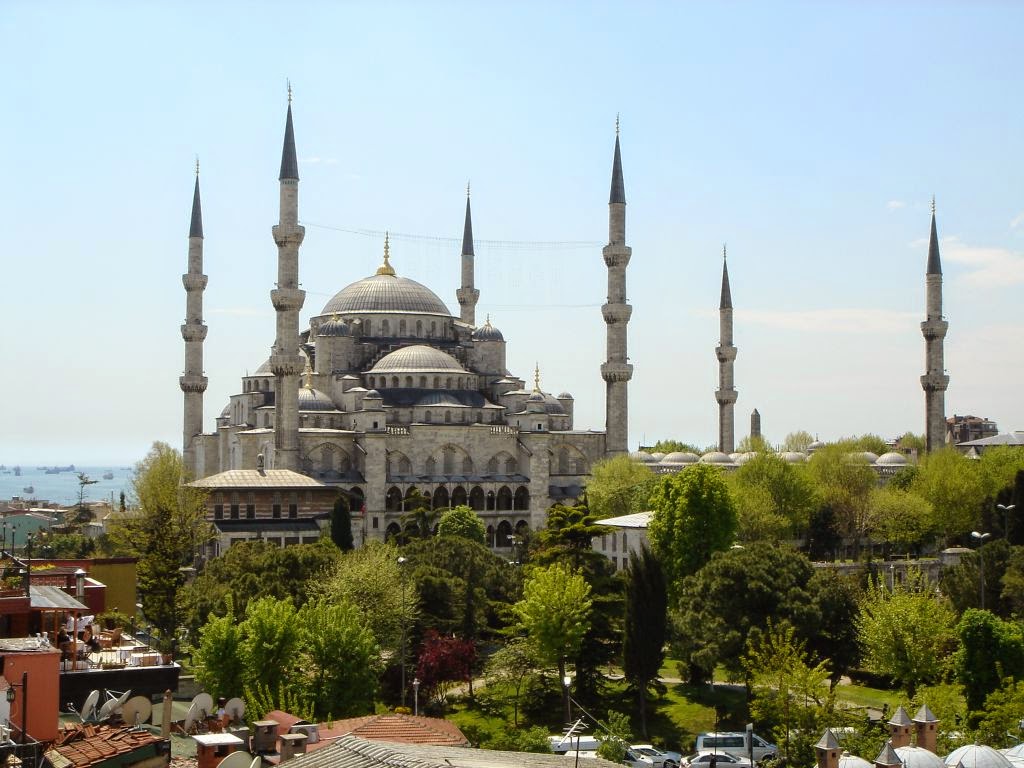[Image: Sultan-Ahmet-Cami-Blaue-Moschee-Istanbul...288%29.jpg]