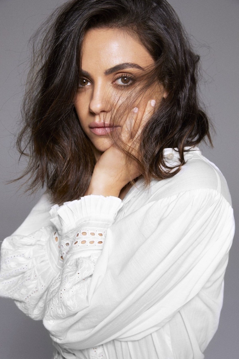 Ultra Tendencias: Mila Kunis posa con Estilos de verano para Cosmopolitan