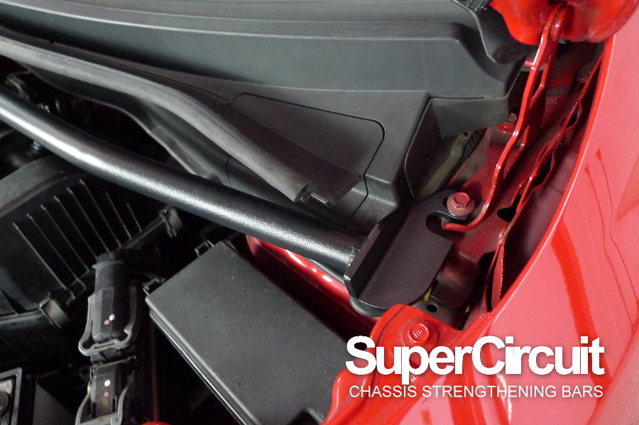 SUPERCIRCUIT CHASSIS STRENGTHENING BARS Honda Jazz/ Fit GK5 Front