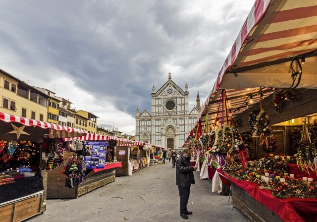 Mercatini di Natale a Firenze - Piazza Santa Croce - Poracci In Viaggio mercatini-di-natale-firenze-piazza-santa-croce-poracci-in-viaggio