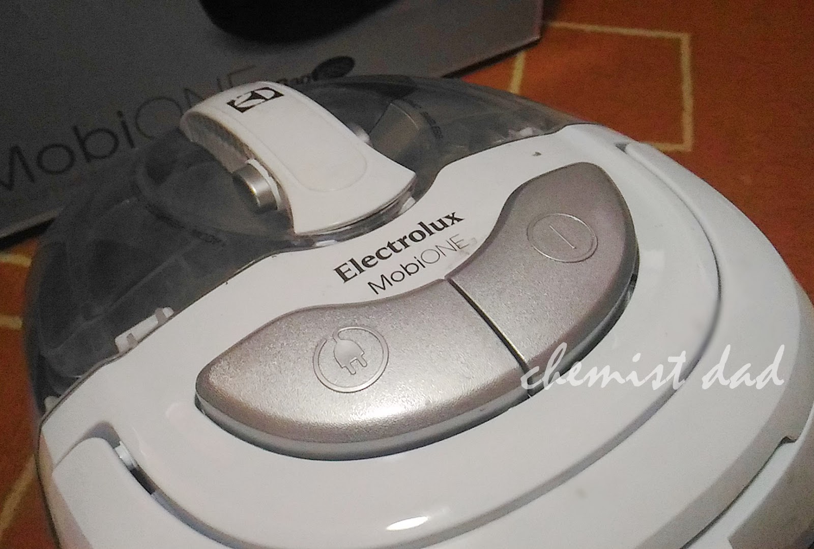 Unboxing Electrolux MobiOne Bagless Vacuum Cleaner