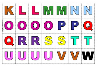 Alfabeto móvel colorido