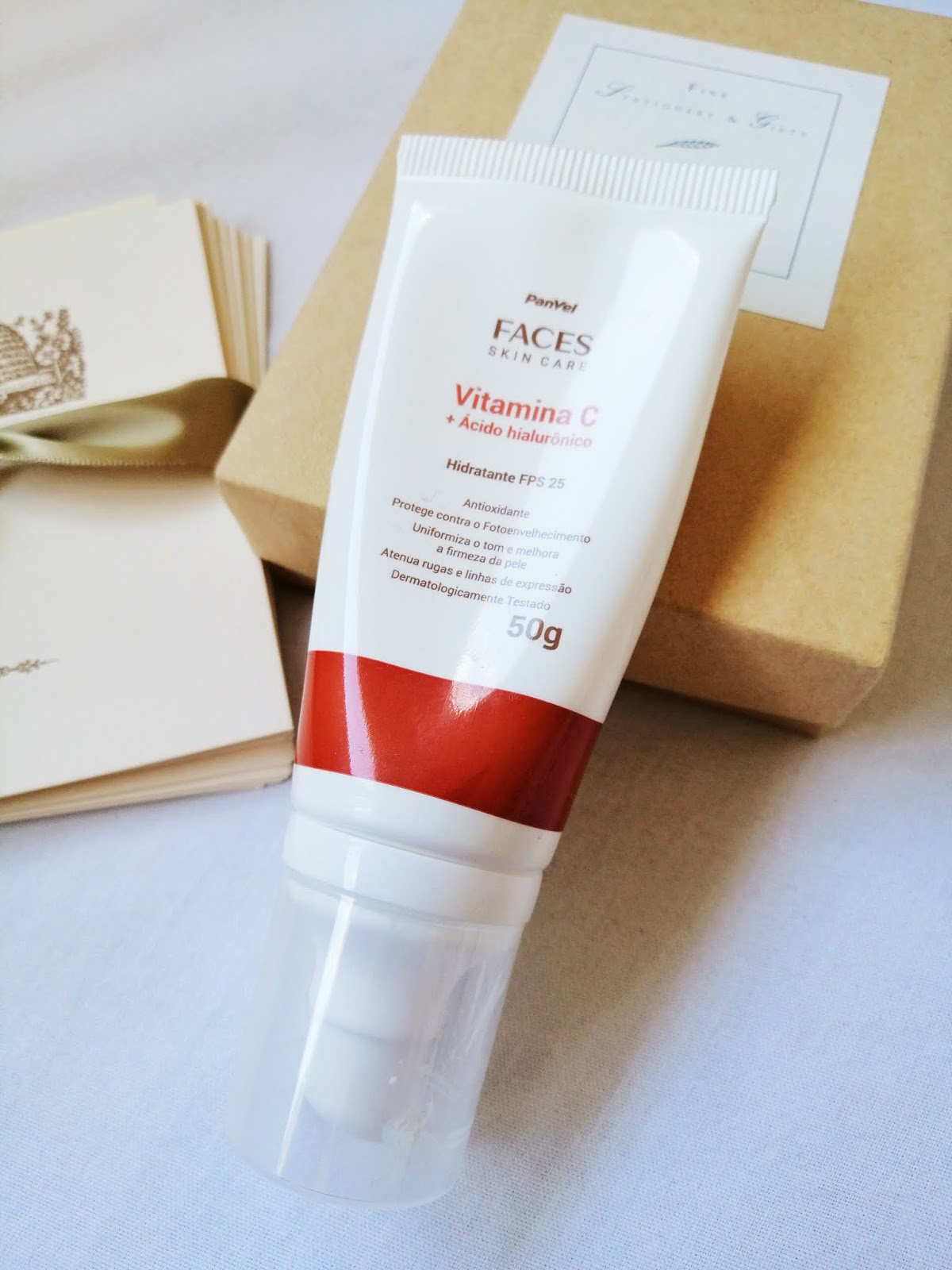 Creme Hidratante Facial Vitamina C Acido Hialuronico Com Fps 25