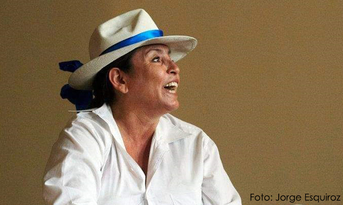 OFICIO CRÍTICO: Entrevista: FLOR CASTILLO