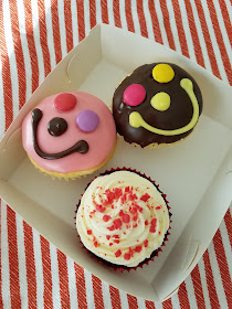 Muddings Bakery, Glen Waverley, smiley face cupcakes, red velvet cupcake
