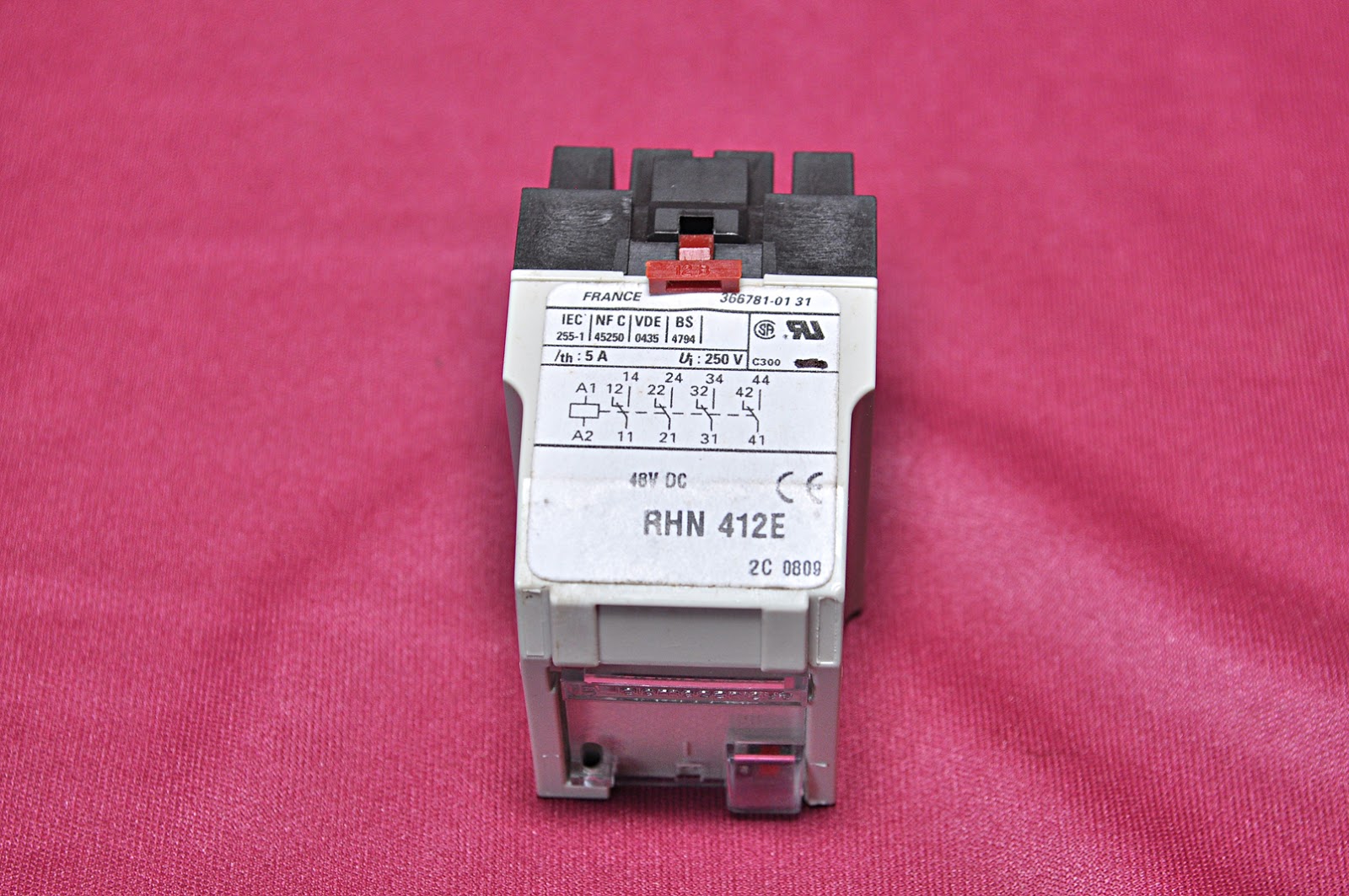 Vde 0435 реле времени TELEMECANIQUE RHN 412E RELAY AELIYA MARINE TECH PVT LTD