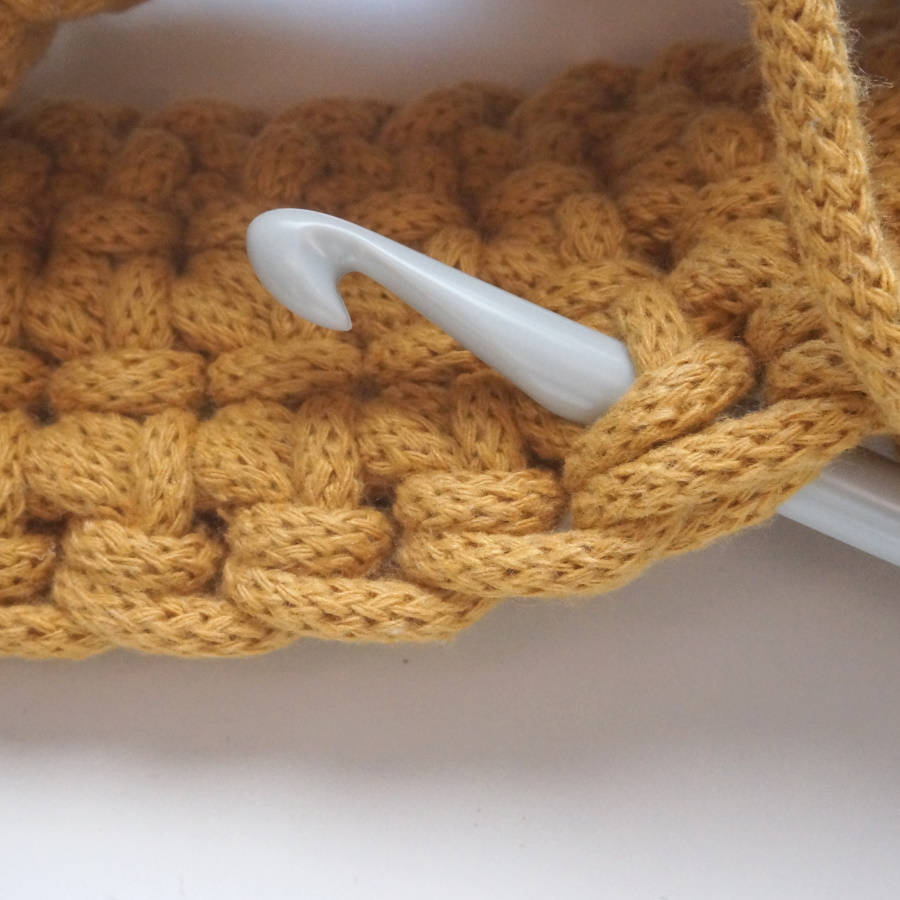 Tuto : le jersey au crochet : un point de crochet qui ressemble à du tricot  – Le coin paisible