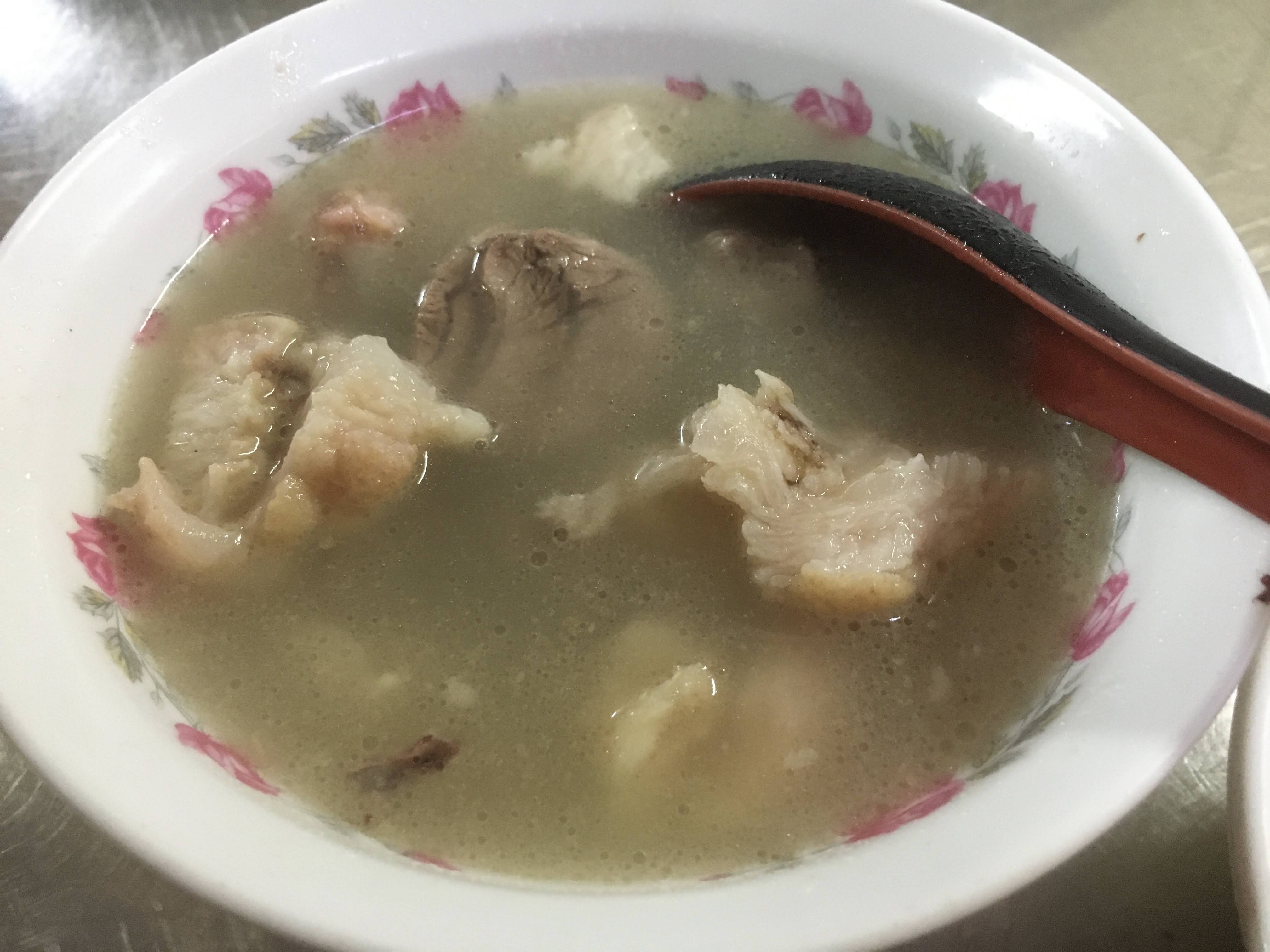 Lin's Original Pork Knuckles (林家原汁豬腳), Serving the Popular and Scrumptious Pork Knuckle Soup in
