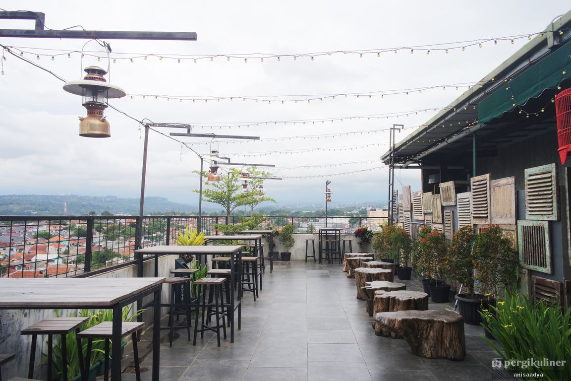 tre monti sky lounge restaurant kuliner tempat makan romantis yang hits di kota bogor nurul sufitri travel lifestyle blogger review