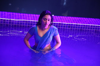 Tamannaah Bhatia Latest Saree Navel Extreme Stills from F2 Movie.