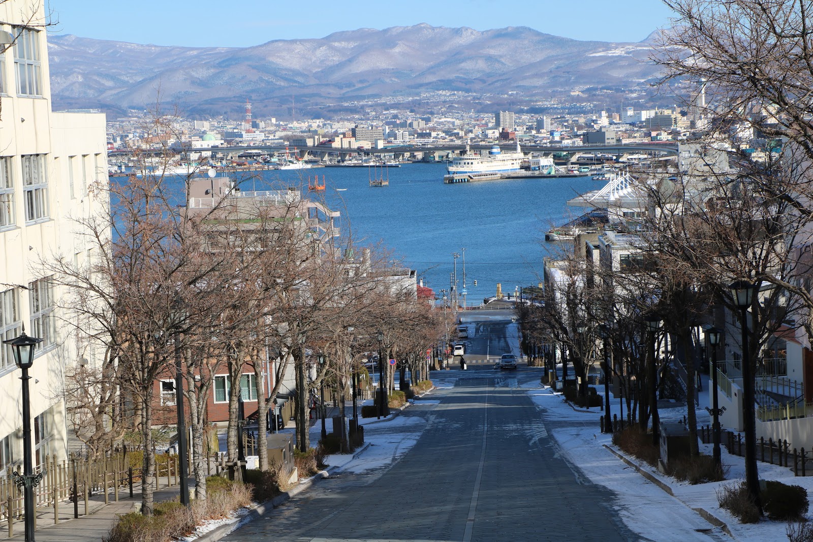 H D幸福小屋 漫步元酊坂道 八幡坂 舊函館區公會堂 元酊公園 北海道 東北 東京自由行 8