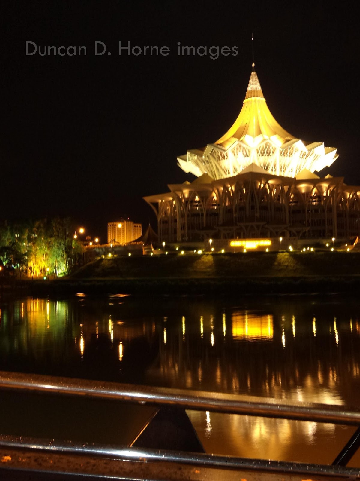 *The KUANTAN blog*: Kuching Riverfront