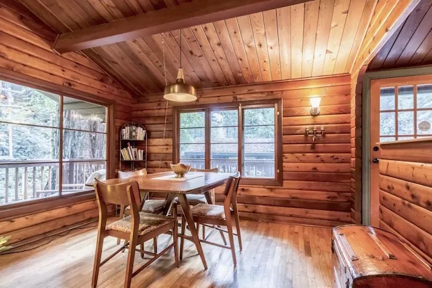creekside-cabin-dining-room