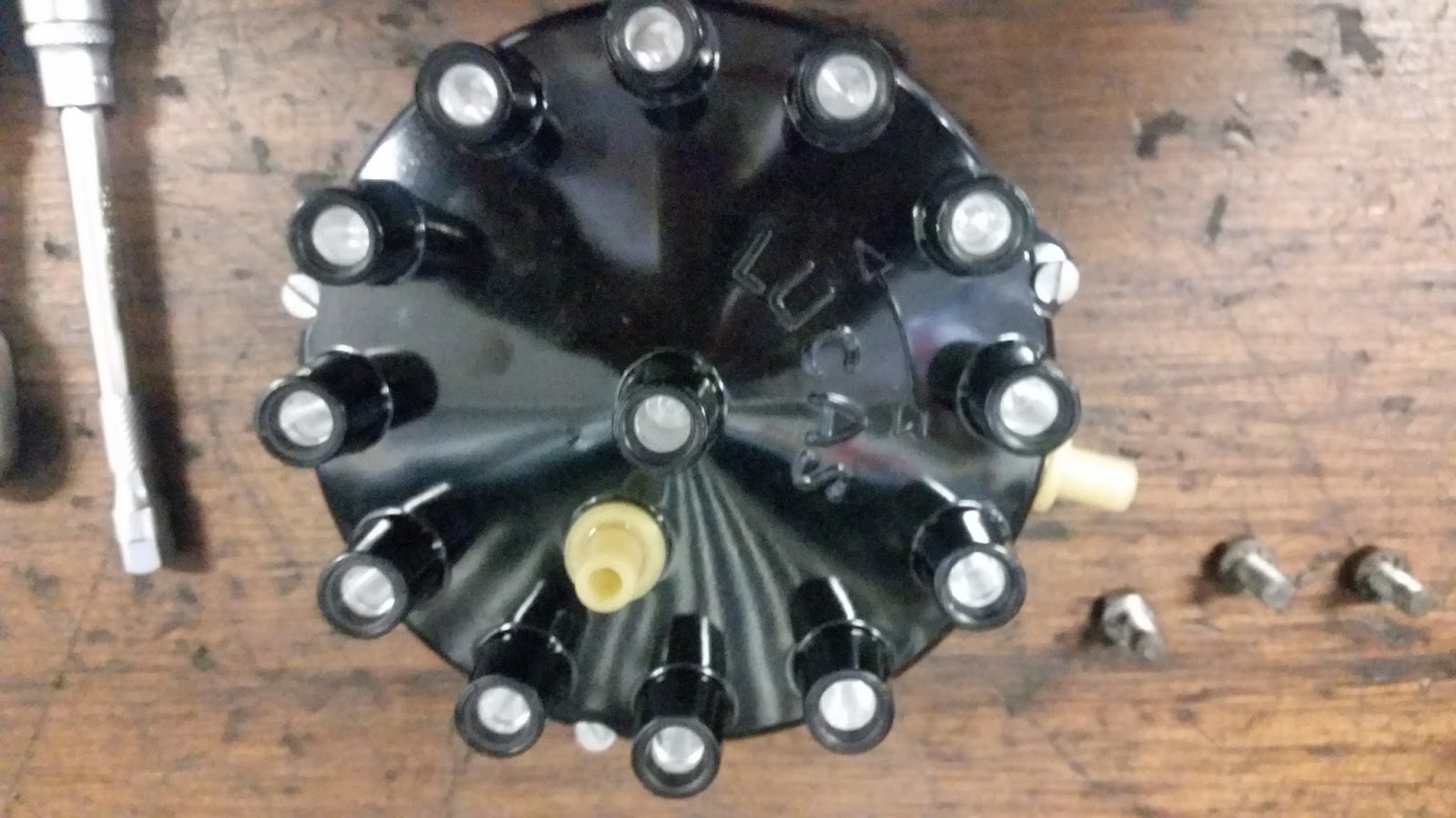 Jaguar XJS Distributor cap and rotor replacement