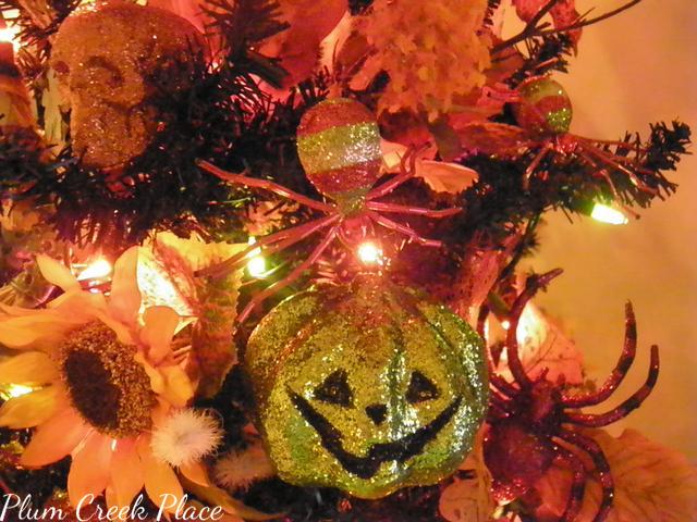 Fall, autumn, spider, skull, Halloween tree Halloween tree, fall tree