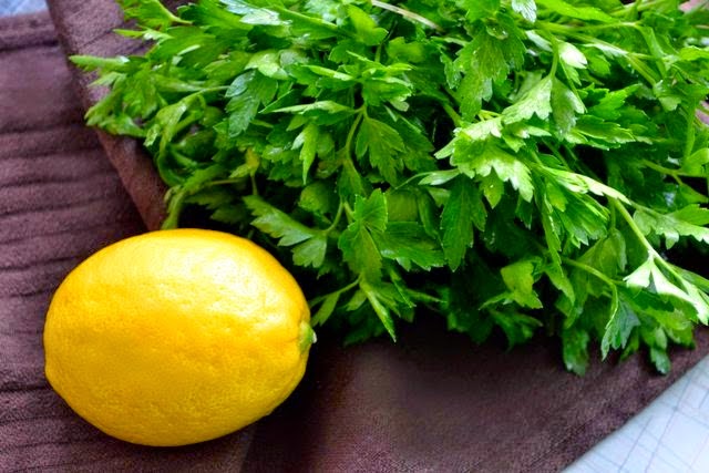  وصفة الليمون والبقدونس لخسارة الوزن سريعا