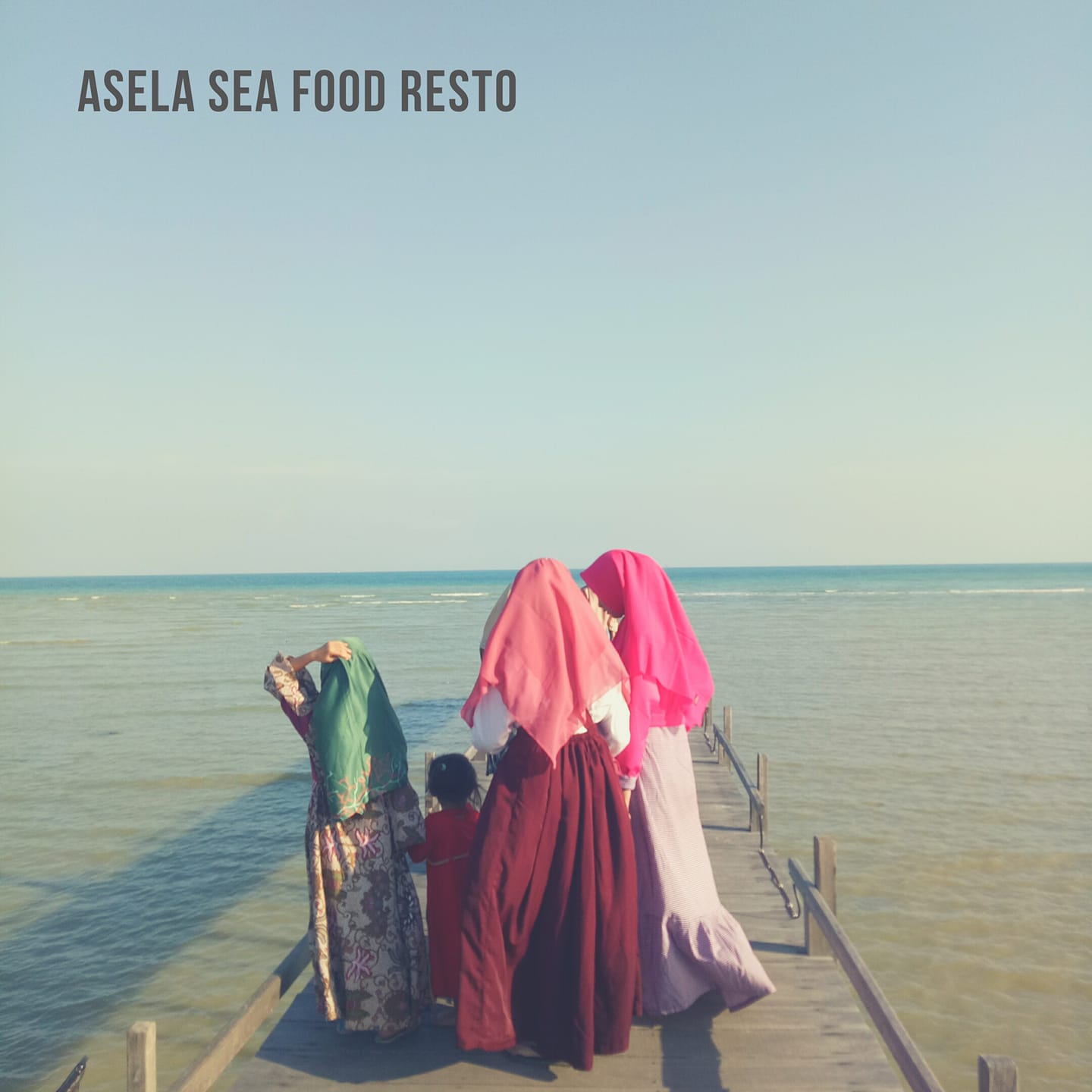 Menikmati Sunset di Asela Food Resto