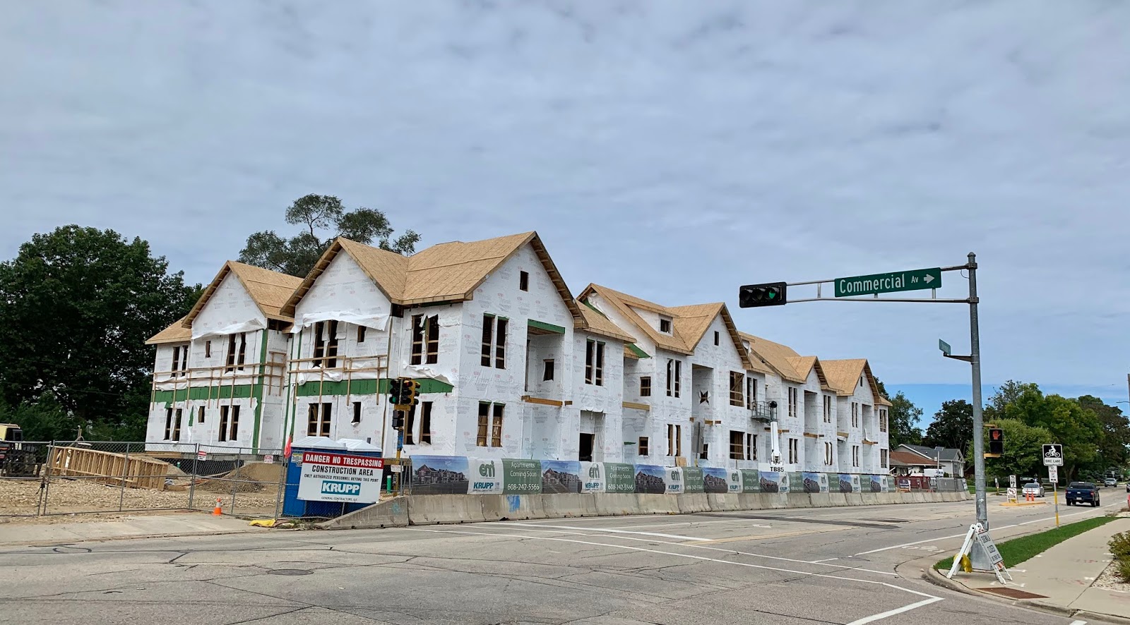 Retiring Guy's Digest Gordon apartments at 480 North Sherman Avenue in