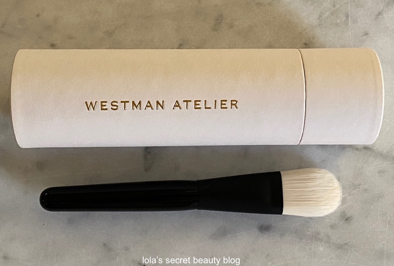 lola's secret beauty blog Westman Atelier Foundation Brush Review