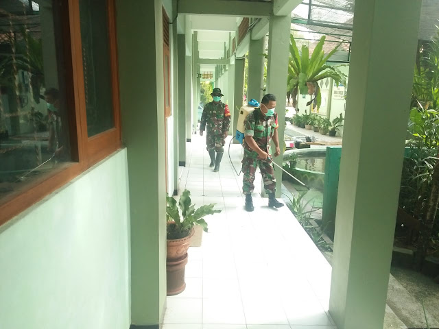 Langkah Nyata Koramil Gemolong Cegah Virus Corona Langkah Nyata Koramil Gemolong Cegah Virus Corona