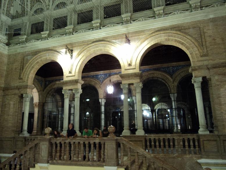 Cultura de Sevilla Sevilla oculta Teatro de la Plaza de España