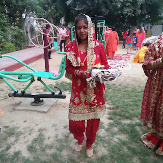 indian women on karwa chauth, Jinder, jinder kaur
