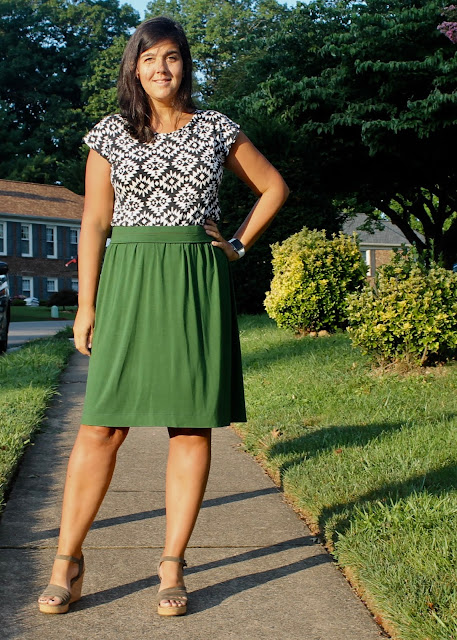 DIY no-pattern gathered jersey skirt. Sew this skirt without a pattern!