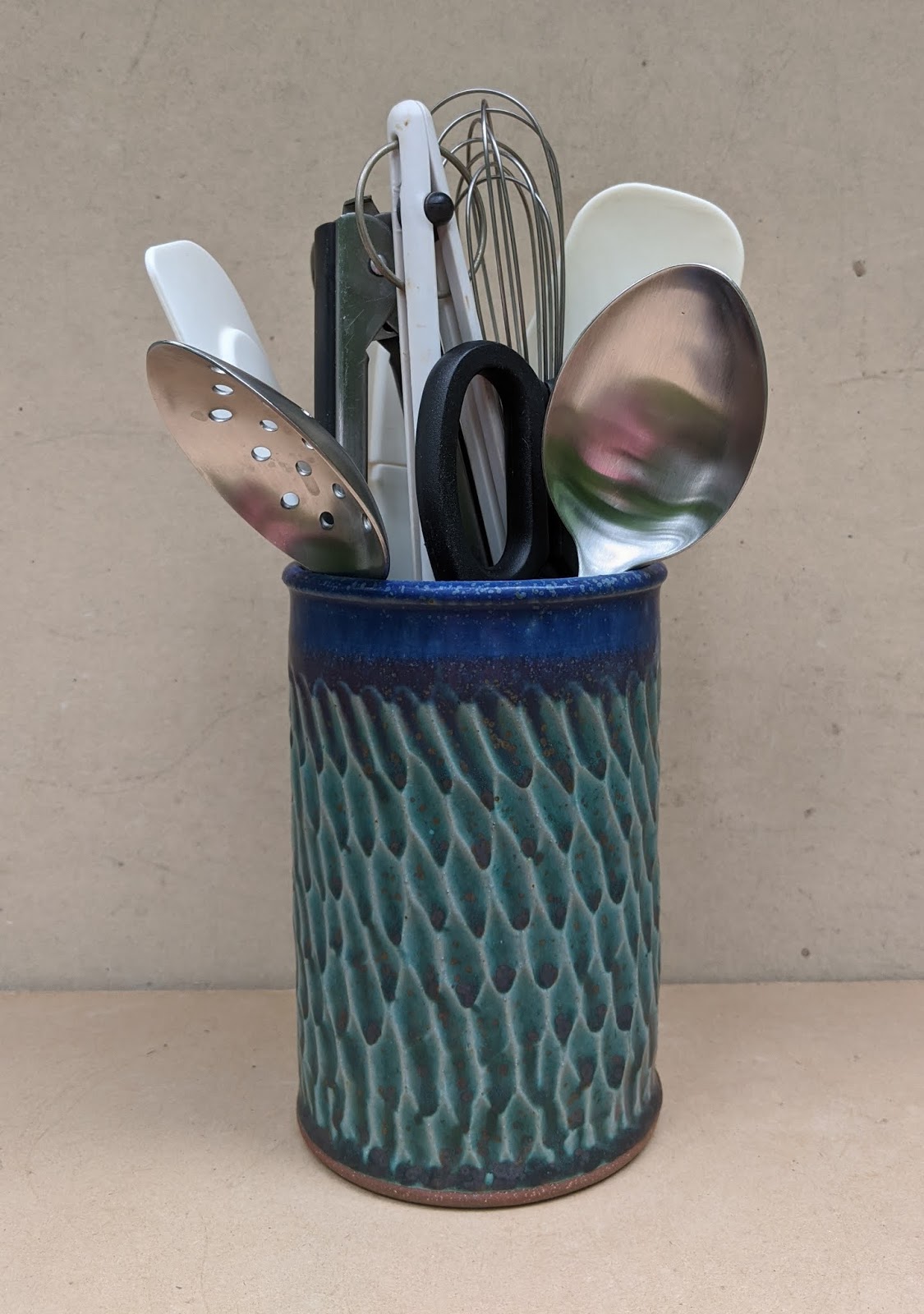 JIM FINEMAN FACETED UTENSIL CROCKS