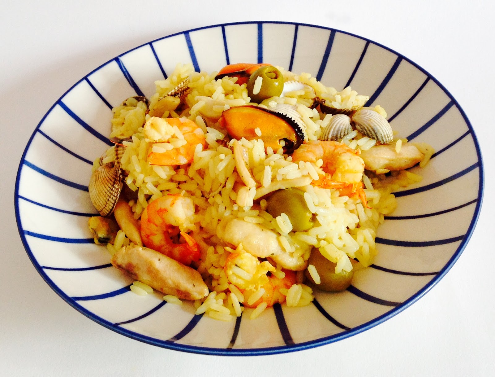 Paella mixta hecha en la olla exprés Cocina fácil de Karmen