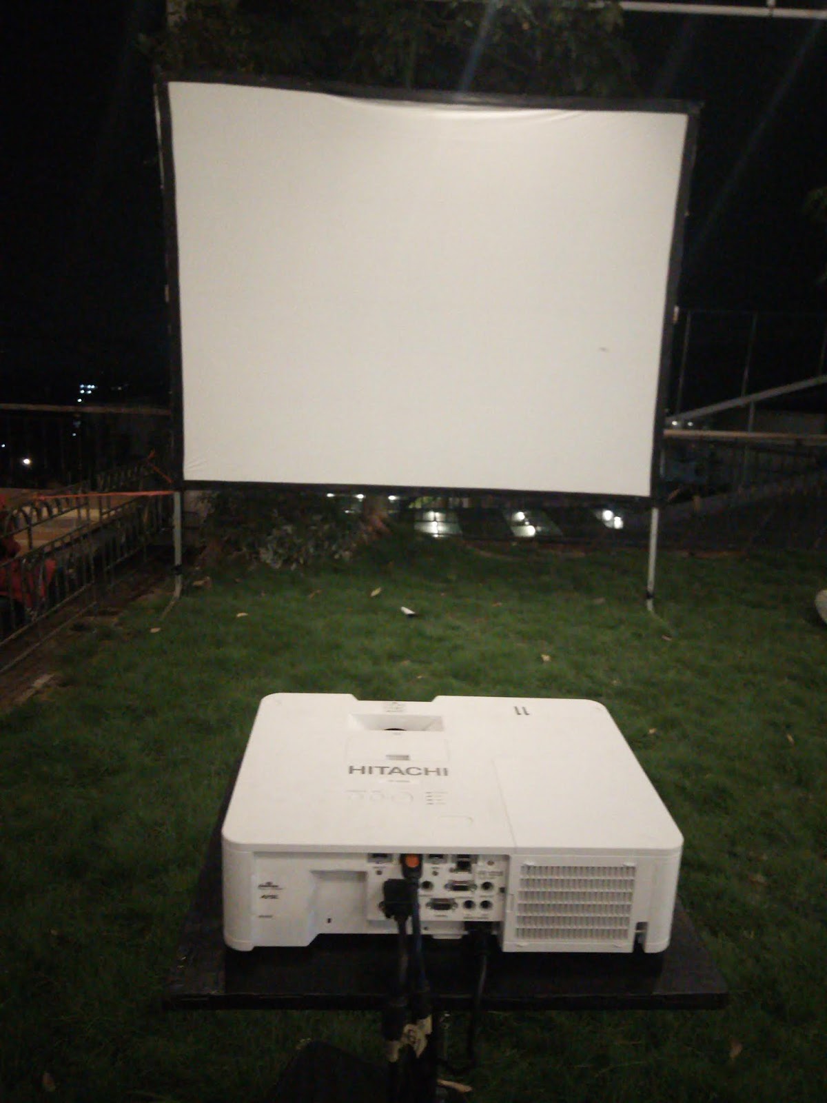 Sewa Proyektor Bandung, Rental Infocus Bandung, Rental sewa projector