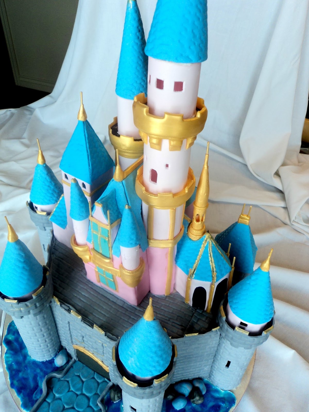 Delectable Cakes Disneyland Castle Cake