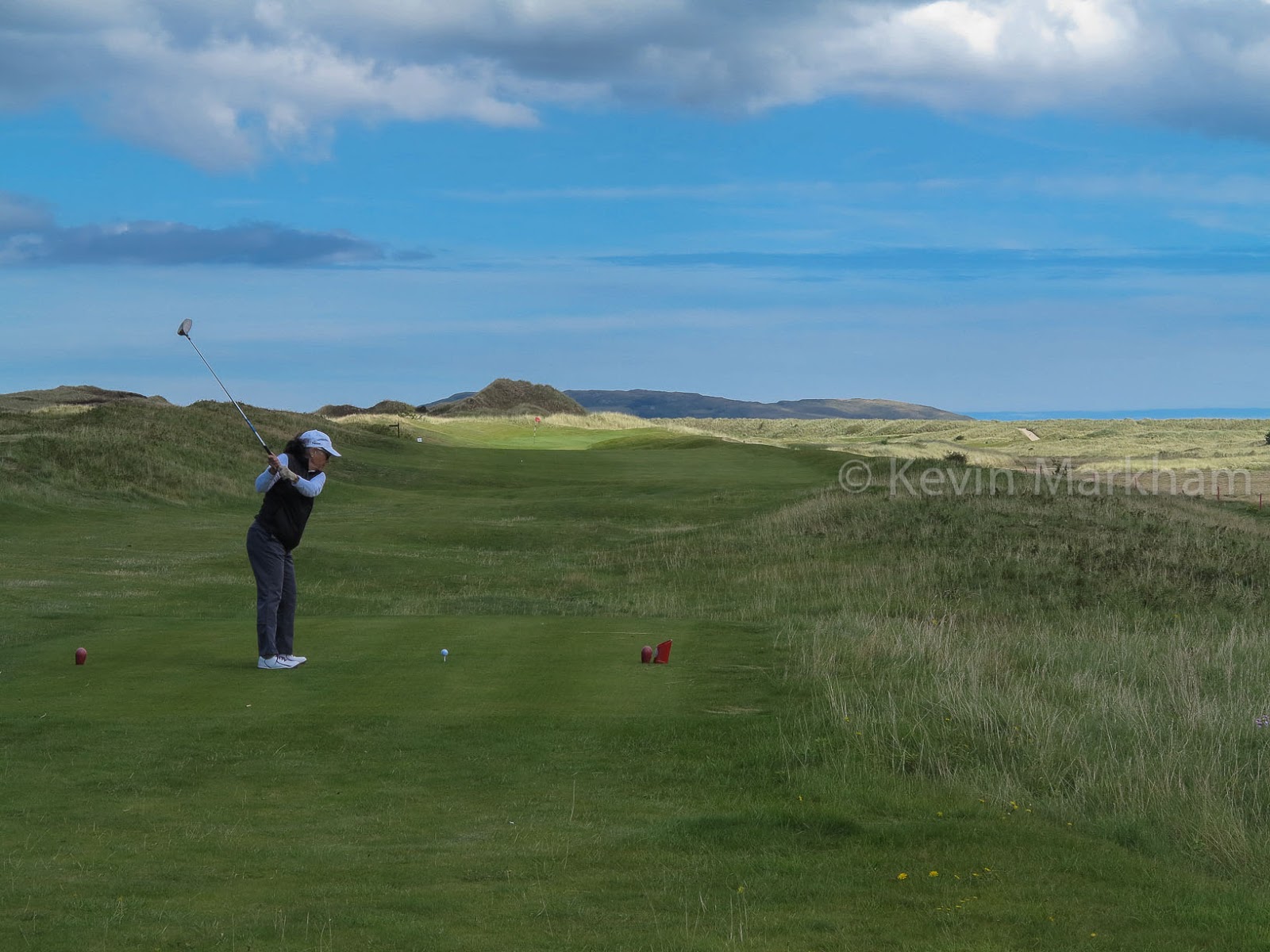 Hooked: Ireland's Golf Courses: The Island Goes Naked