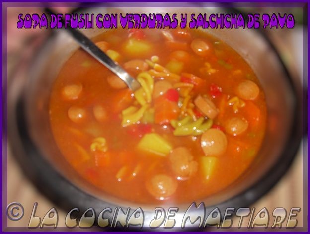 sopa%2Bde%2Bfusili%2Bcon%2Bverduras%2By%2Bsalchicha%2Bde%2Bpavo2.jpg