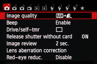 Canon EOS 100D memiliki menu pengaturan yang mudah untuk dioperasikan