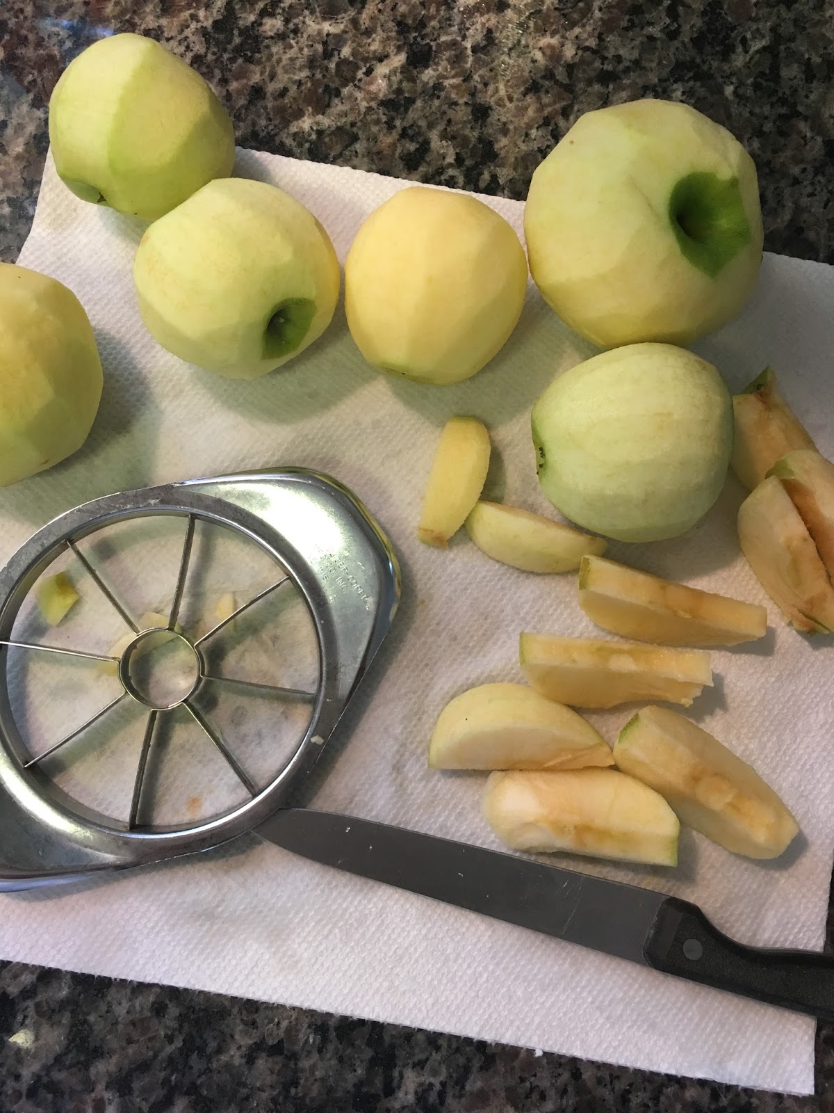 This Kansas City Mama An Apple Crisp with all Those Apples