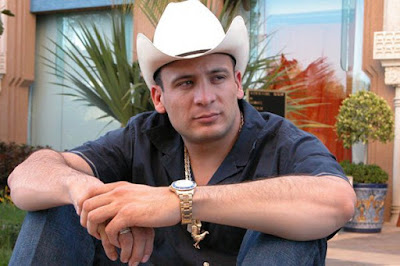 Podría tener Valentín Elizalde proximamente una bioserie, su hermano Francisco "El Gallo Elizalde" lo interpretará