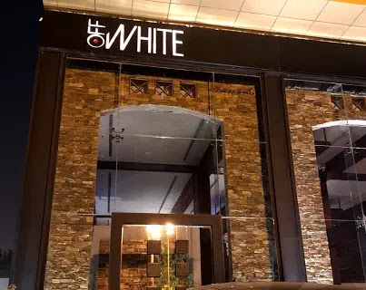 مطعم لاونج اوف وايت بالرياض السعر المنيو العنوان تقييم