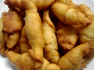 Resep Pisang Molen Renyah mana dan ini cara menciptakan yng paling mudah namun rasanya sangat yummy Resep Pisang Molen Renyah