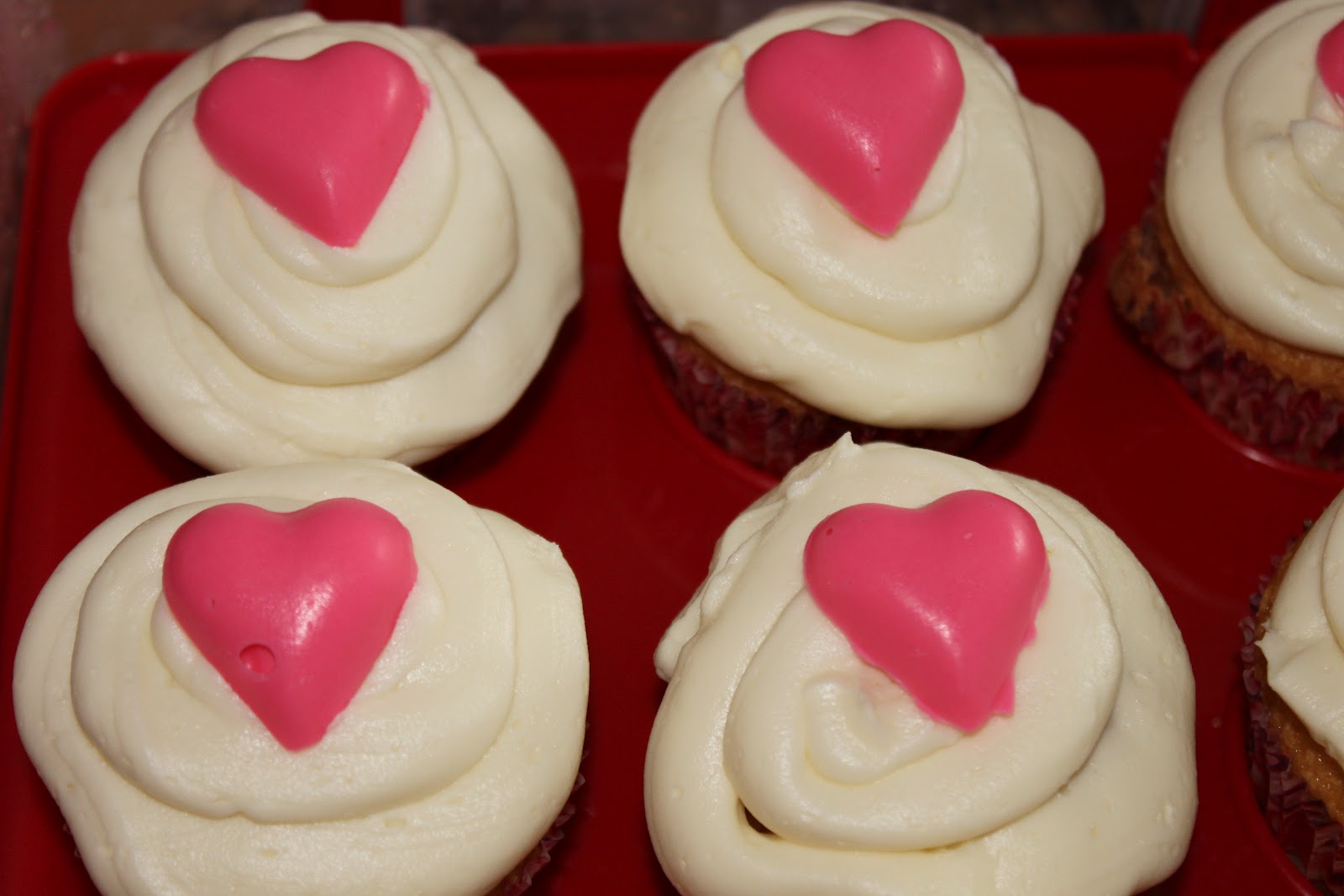 Cupcake Bossette Sleepover CUPCAKES!!