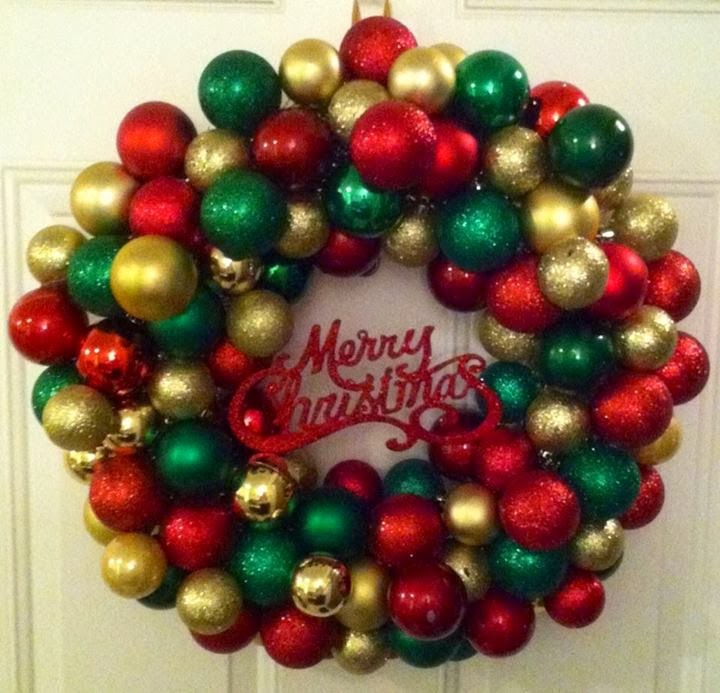 Hazelruthes's Wire Coat Hanger Christmas Ornament WreathDIY