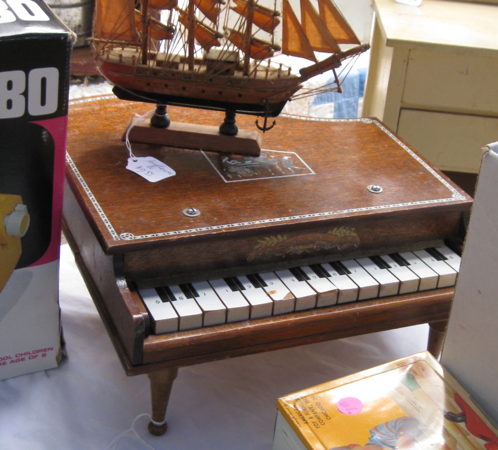 MoiraCoon's Shinies Holy Hill Flea Market 7/22/2012