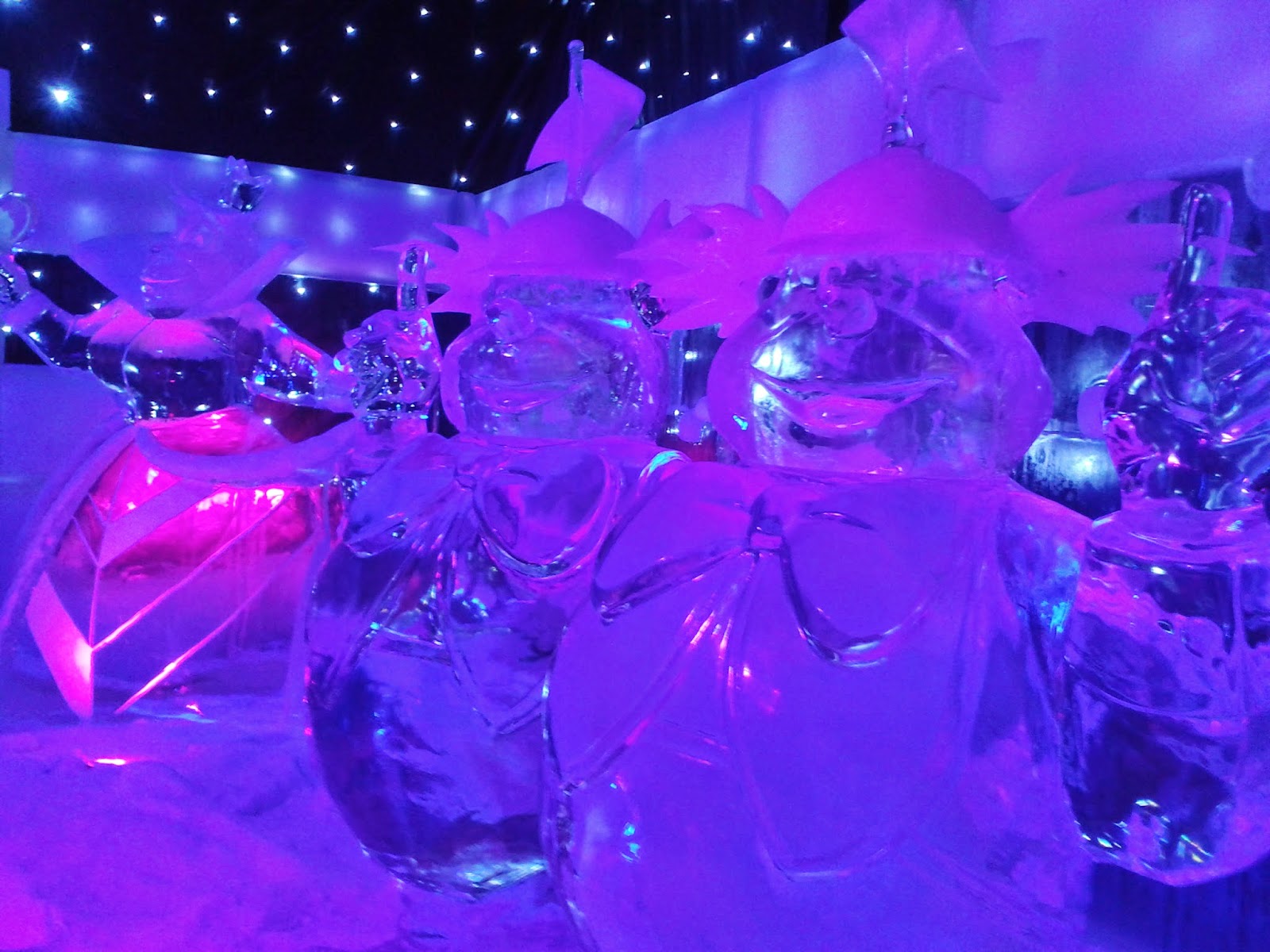 Dina Fragola Disney, well Alice in Wonderland, ice sculptures Dina Fragola Disney, well Alice in Wonderland, ice sculptures