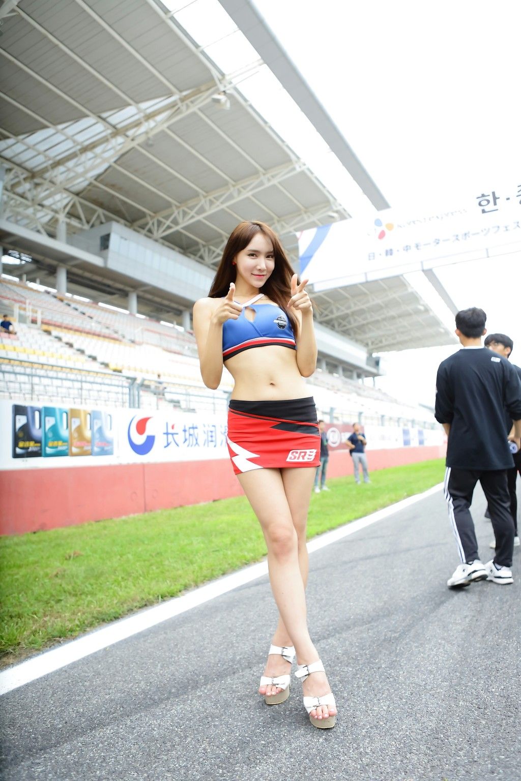 Image-Korean-Racing-Model-Lee-Soo-Yeon-Incheon-KoreaTuning-Festival-Show-TruePic.net- Picture-17