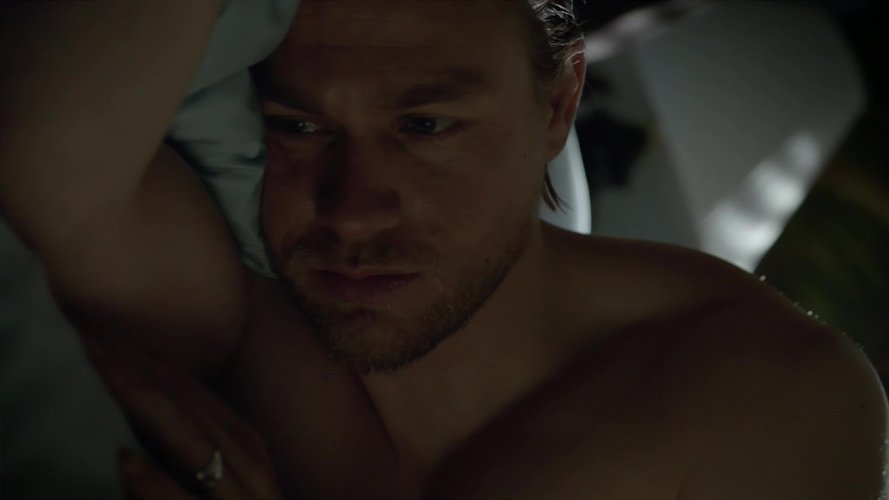 Charlie Hunnam shirtless in Sons Of Anarchy 7-02 "Toil and Till" 
