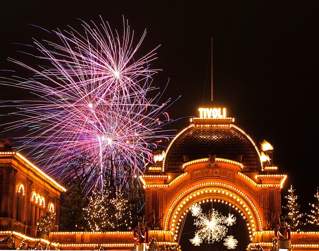 Capodanno a Copenaghen - Giardini di Tivoli - Poracci In Viaggio capodanno-copenaghen-tivoli-poracci-in-viaggio