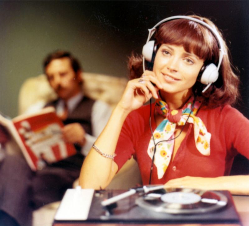 Fascinating Vintage Ads of OldSchool Headphones Vintage Everyday