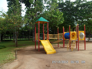 Kucing Klawu: Hijaunya Taman di Jakarta