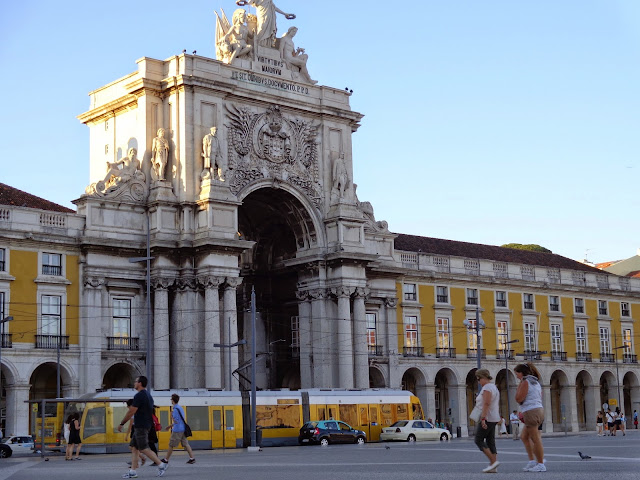 o que ver e fazer em lisboa portugal praca comercio
